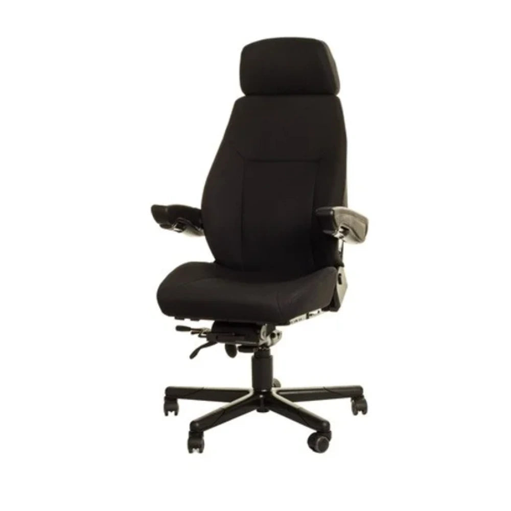 Köp ISRI 24SEVEN 24-timmarsstol i svart tyg.